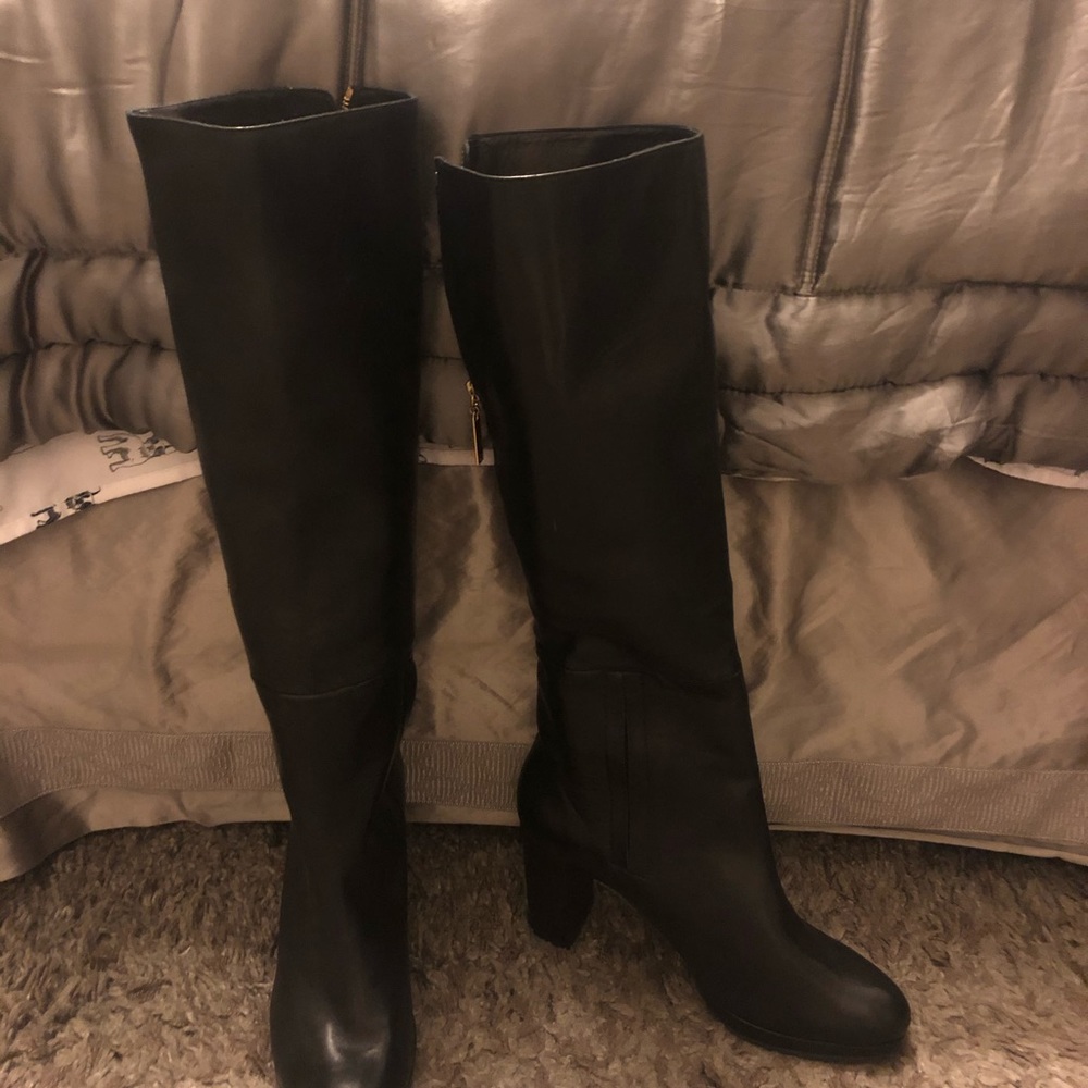 Brand new Stuart Weitzman Marcela boot